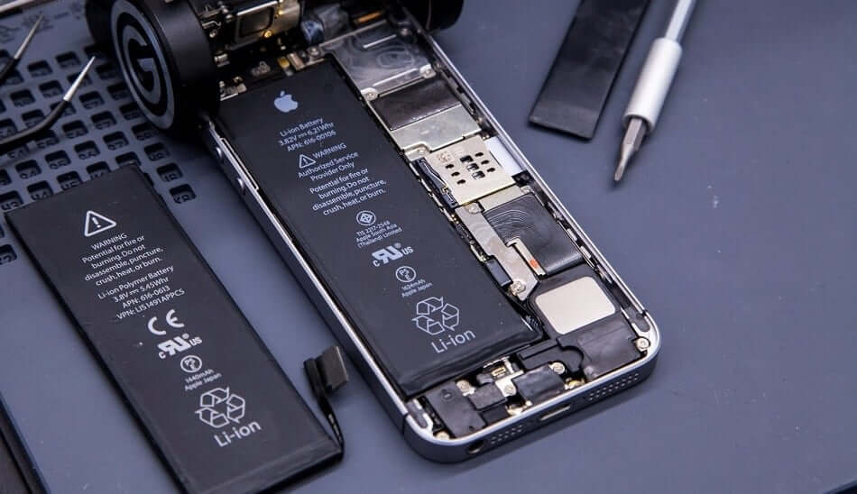 تعویض باتری آیفون ؛ مهم ترین نکات در تعویض باتری گوشی های Apple